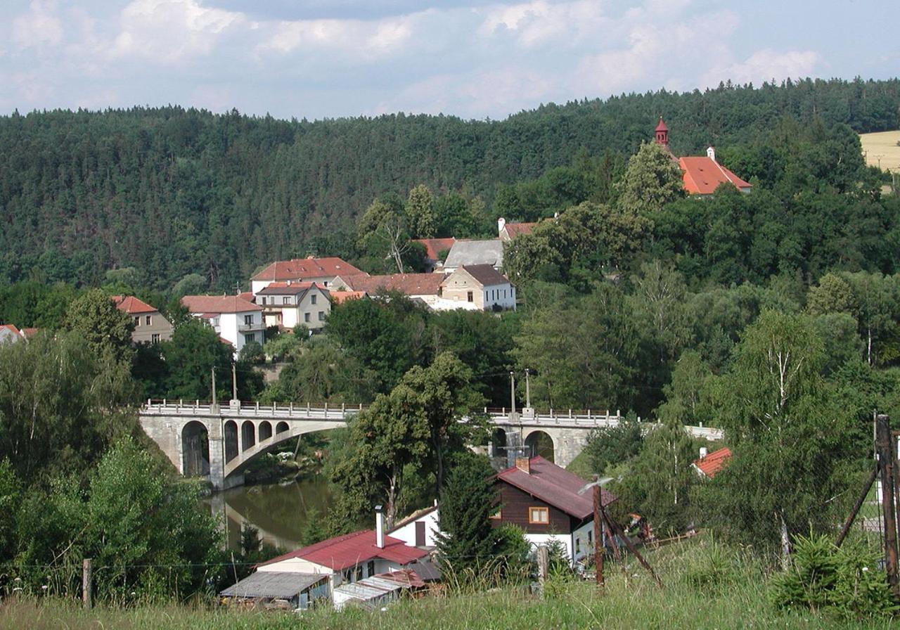 Klor Hotel